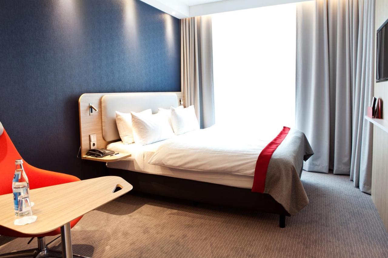 Holiday Inn Express - Saarbruecken By Ihg Екстериор снимка