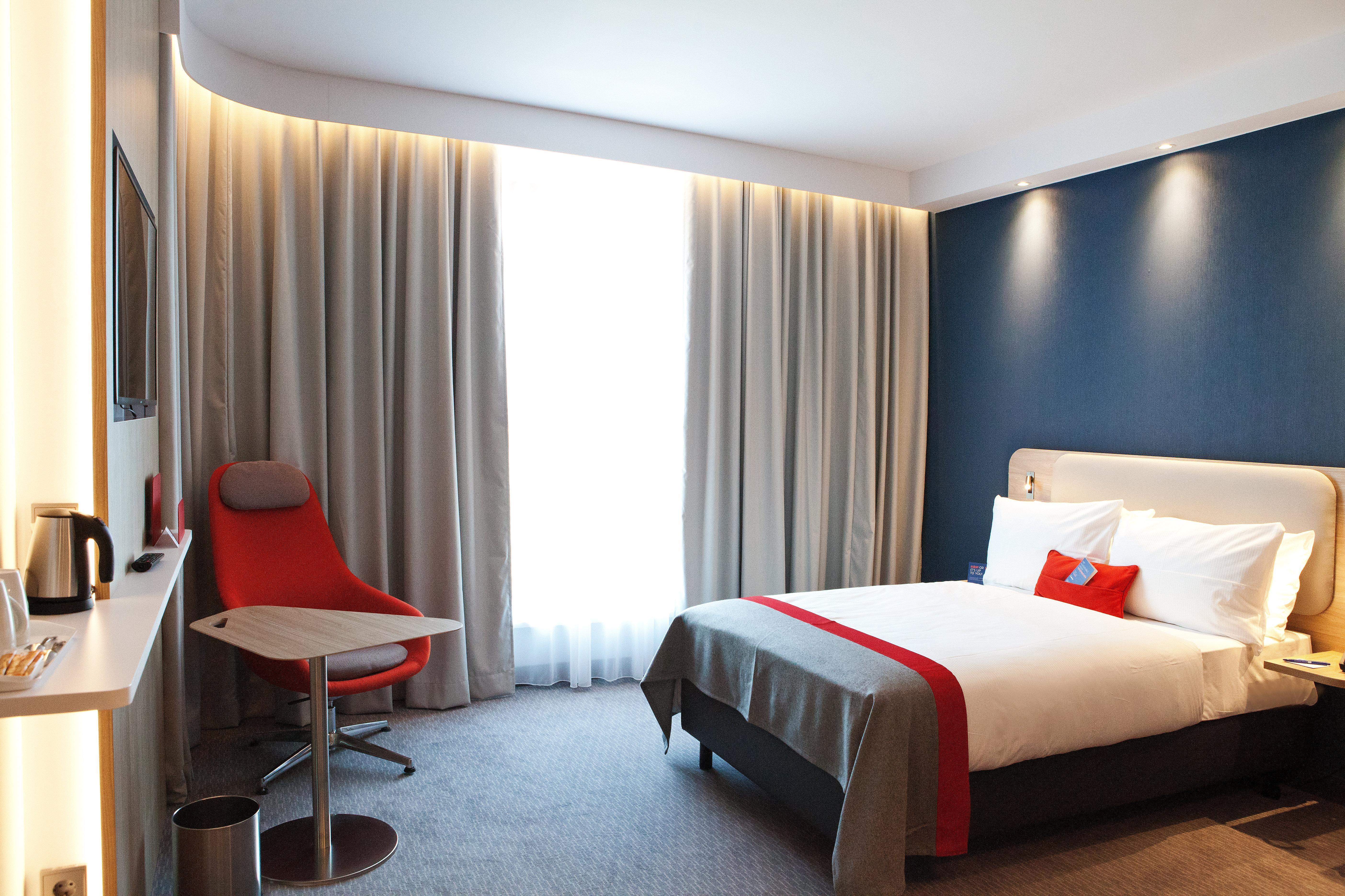 Holiday Inn Express - Saarbruecken By Ihg Екстериор снимка