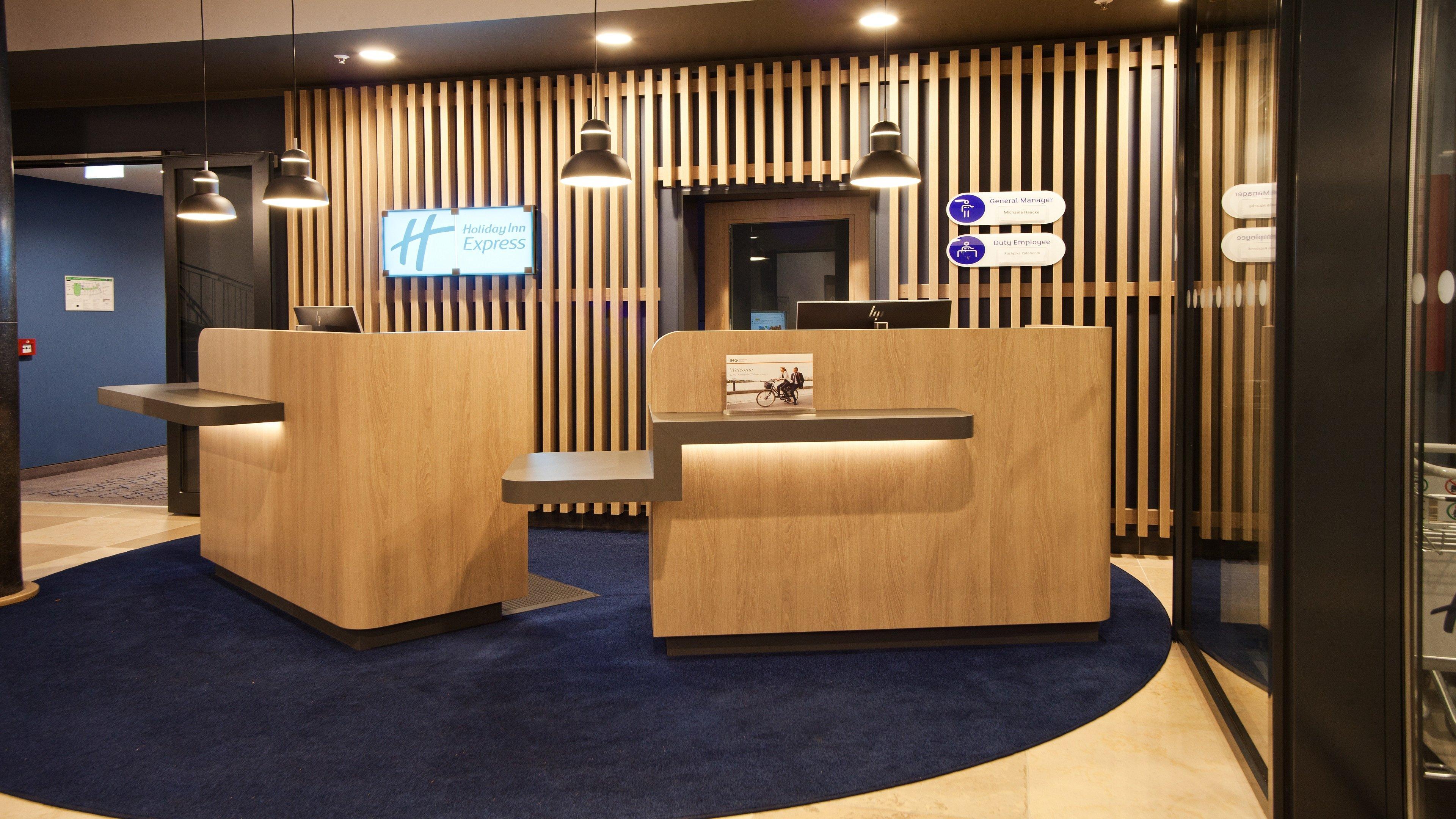Holiday Inn Express - Saarbruecken By Ihg Екстериор снимка