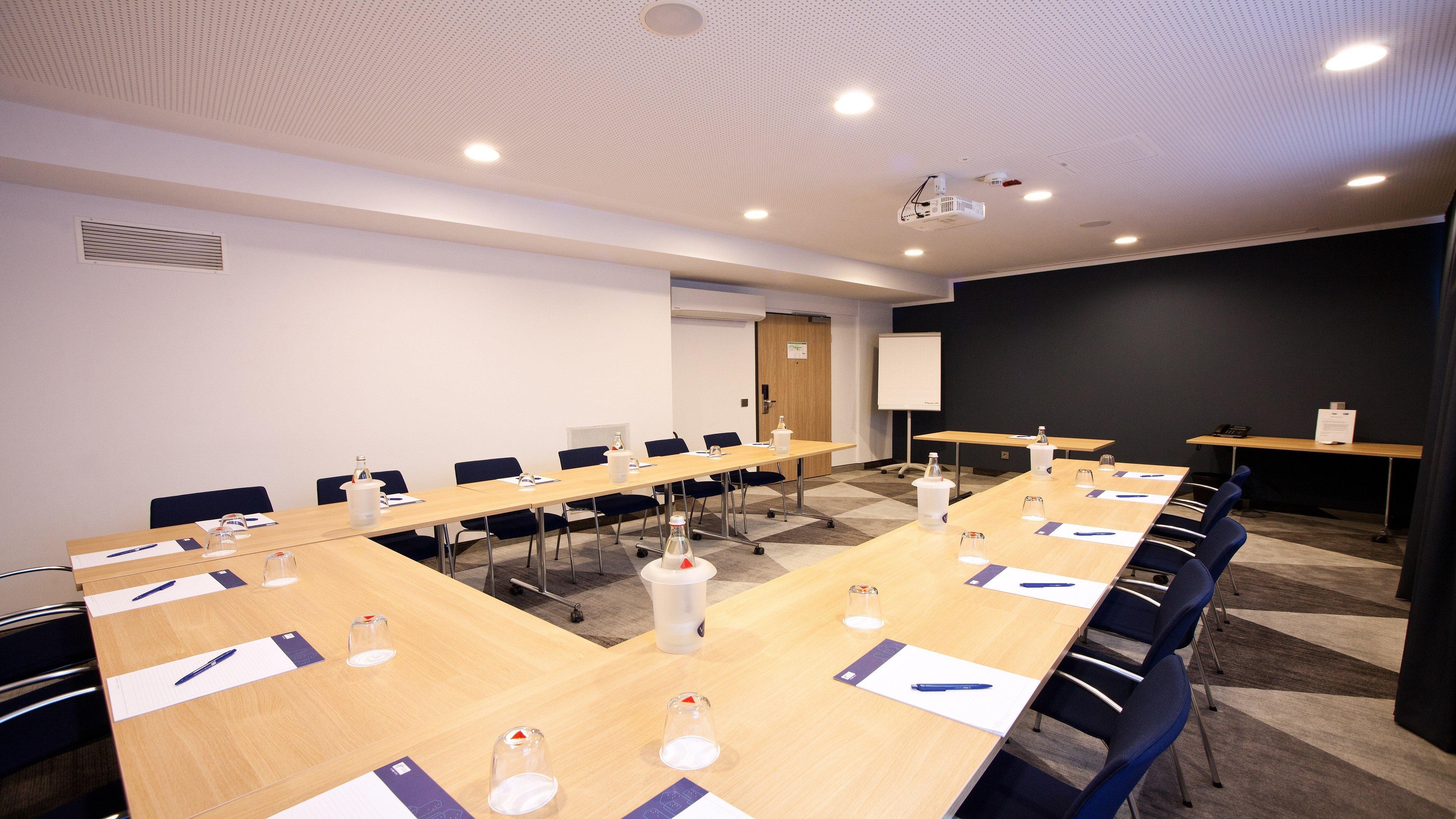 Holiday Inn Express - Saarbruecken By Ihg Екстериор снимка
