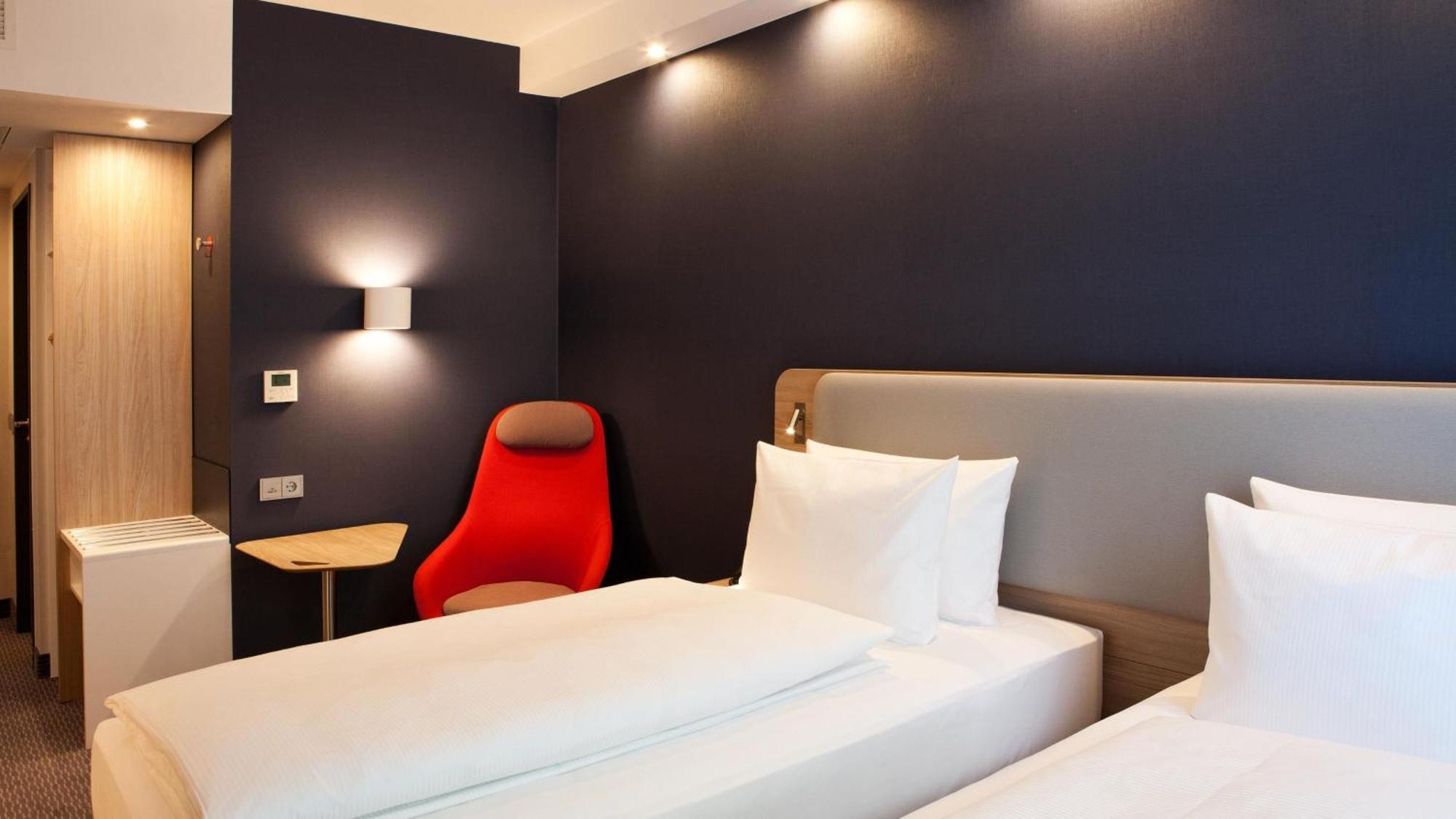 Holiday Inn Express - Saarbruecken By Ihg Екстериор снимка
