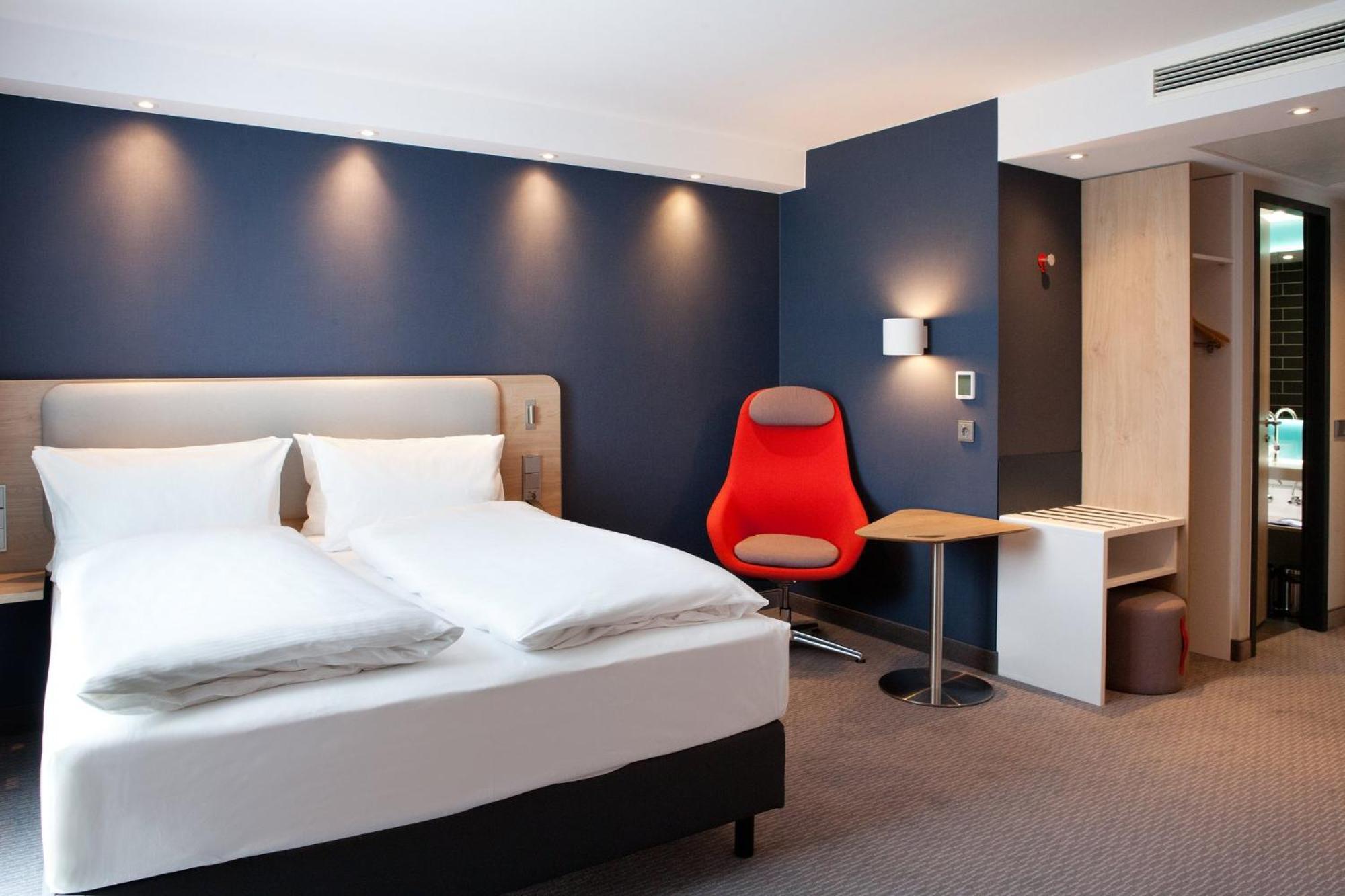 Holiday Inn Express - Saarbruecken By Ihg Екстериор снимка