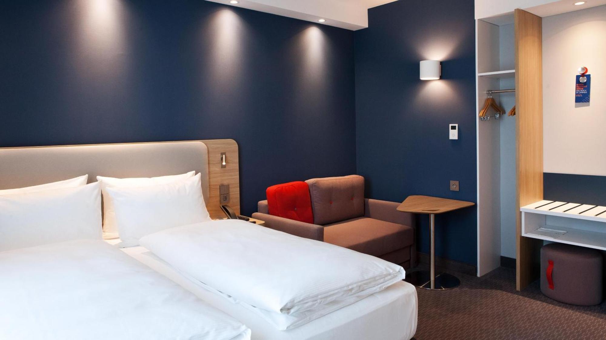 Holiday Inn Express - Saarbruecken By Ihg Екстериор снимка